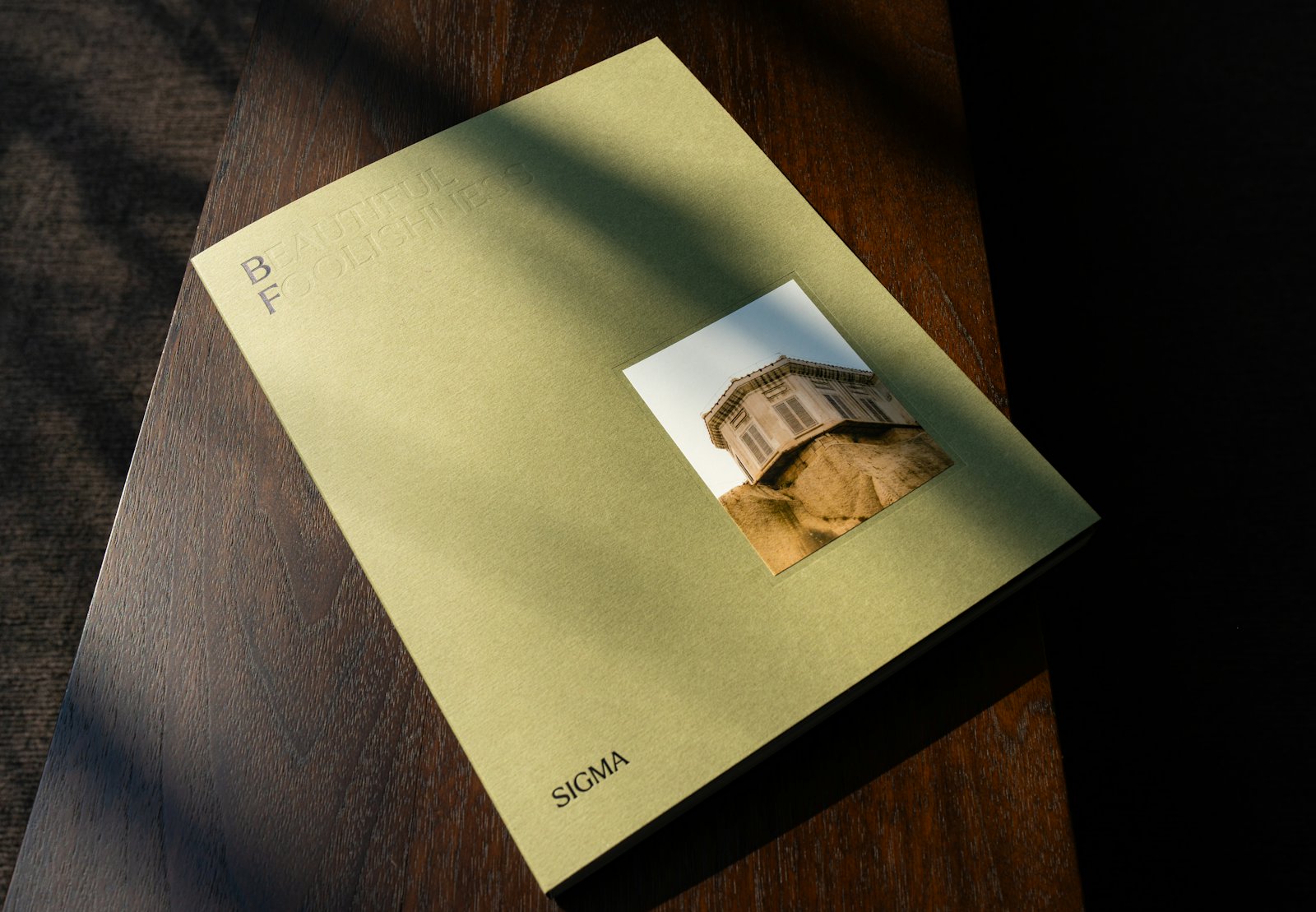 Issue 12 in raking light